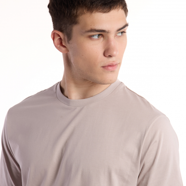 REMERA SPACE
