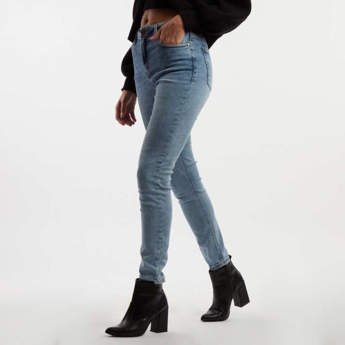 JEAN NEW CHARLIZE